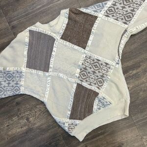 Vintage Shadows Crewneck Sweater NO SIZE TAG‎ Women (fits like medium)